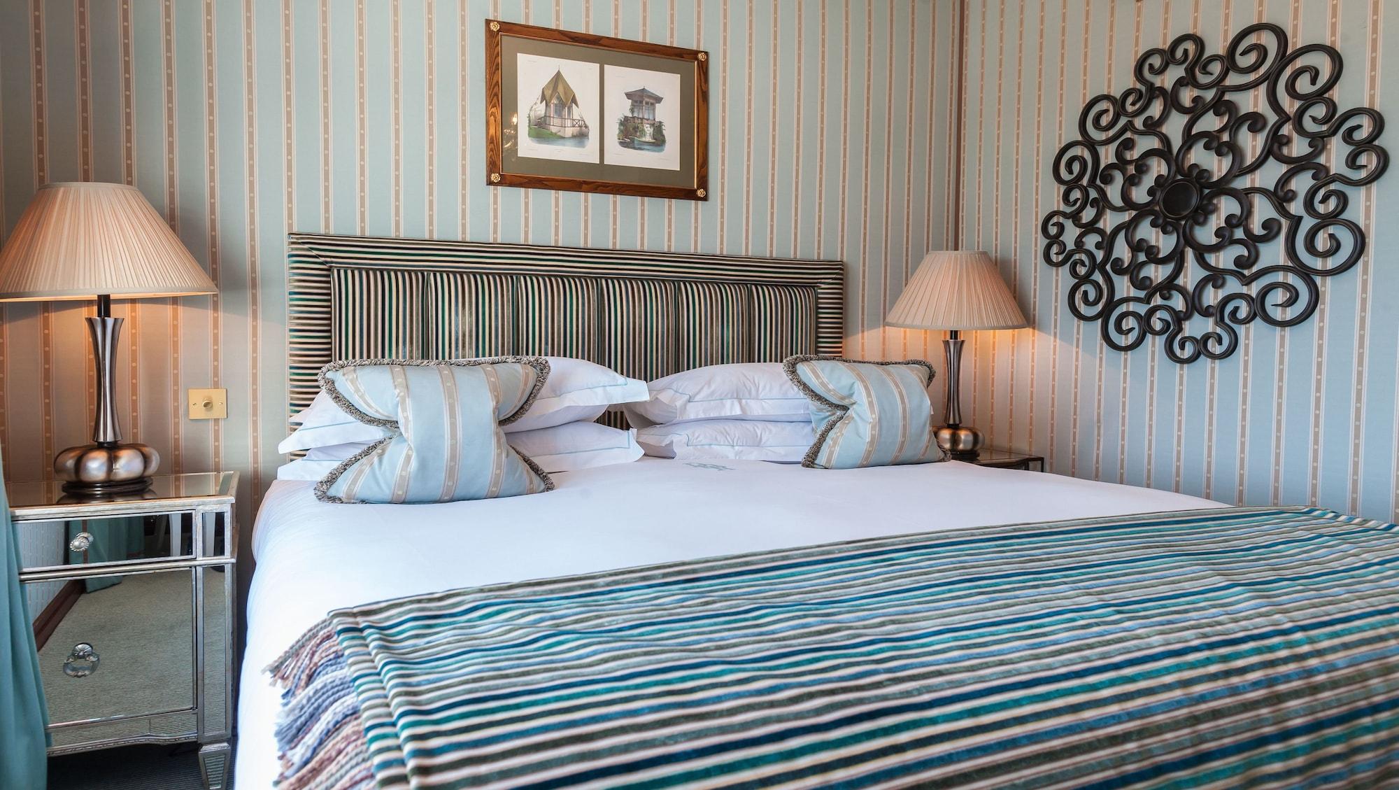 Duke Of Richmond Hotel Saint Peter Port Екстериор снимка