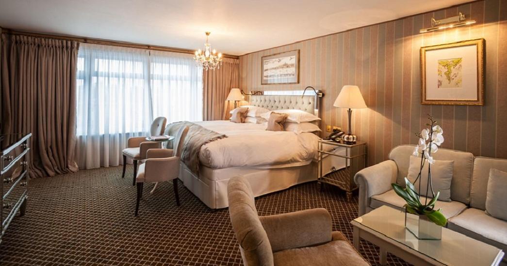 Duke Of Richmond Hotel Saint Peter Port Екстериор снимка