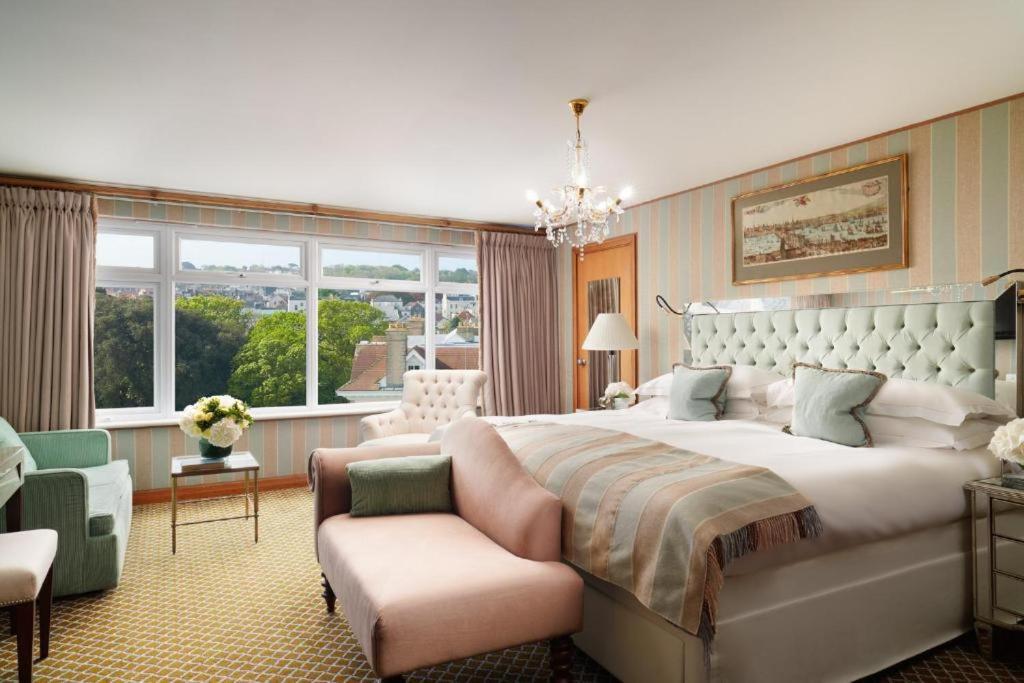 Duke Of Richmond Hotel Saint Peter Port Екстериор снимка